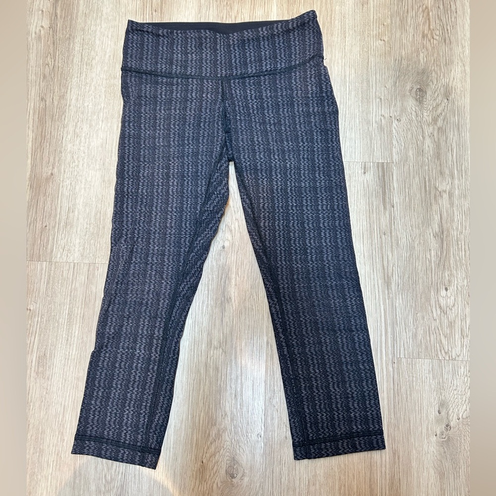 5 pair of lululemon athletica  Leggings size 4